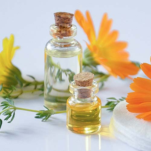 aromathérapie pot de crème composés aromatiques extraits de plantespharmacie Balzac